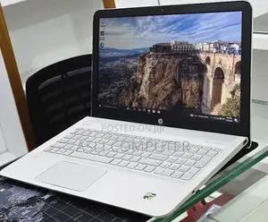 Laptop HP Envy 15 12GB Intel Core i5 SSHD+SSD 1T