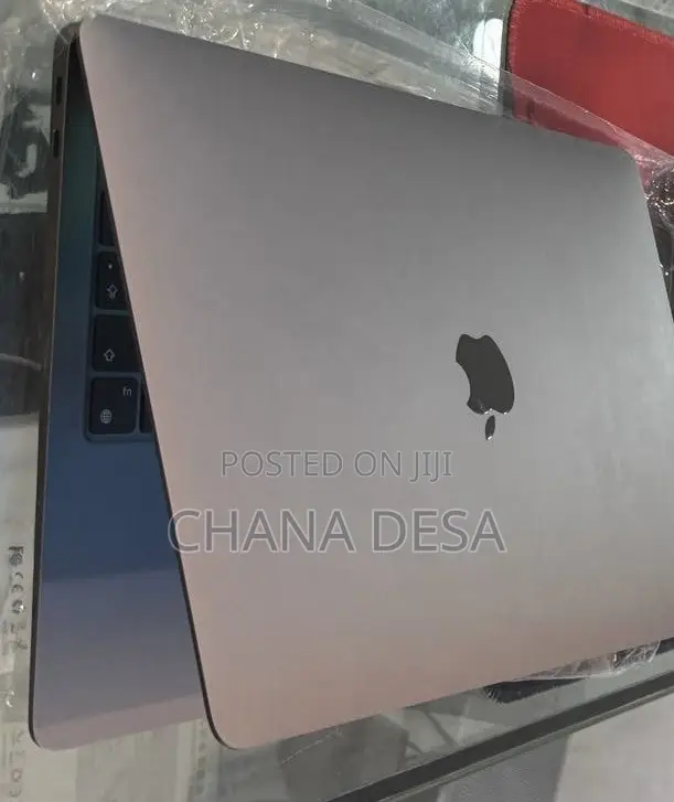 New Laptop Apple MacBook Air 2025 M4 16GB Apple M4 SSD 256GB