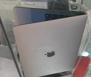 New Laptop Apple MacBook Air 2025 M4 16GB Apple M4 SSD 256GB