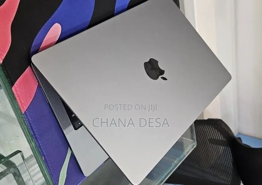 New Laptop Apple MacBook Air 2025 M4 16GB Apple M4 SSD 256GB