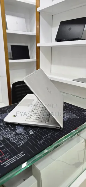 New Laptop HP Envy 6 12GB Intel Core i5 HDD 1T