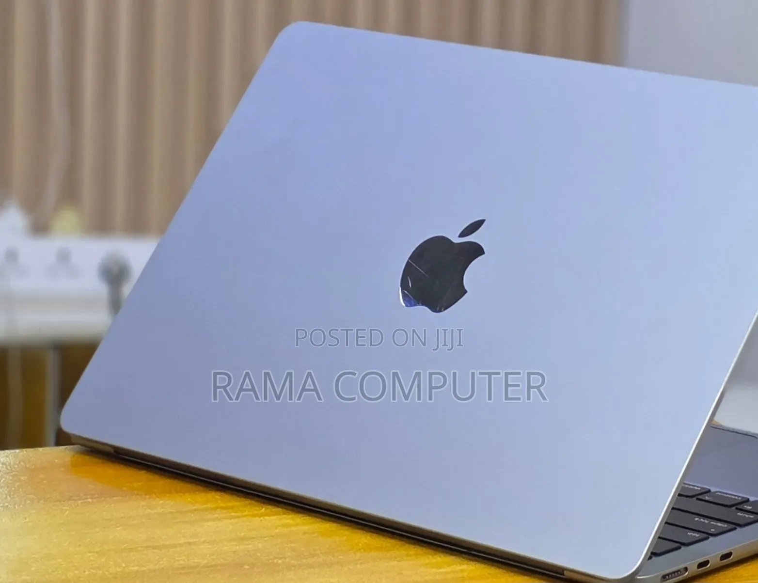 New Laptop Apple MacBook Air 2022 M2 8GB Apple M2 SSD 512GB