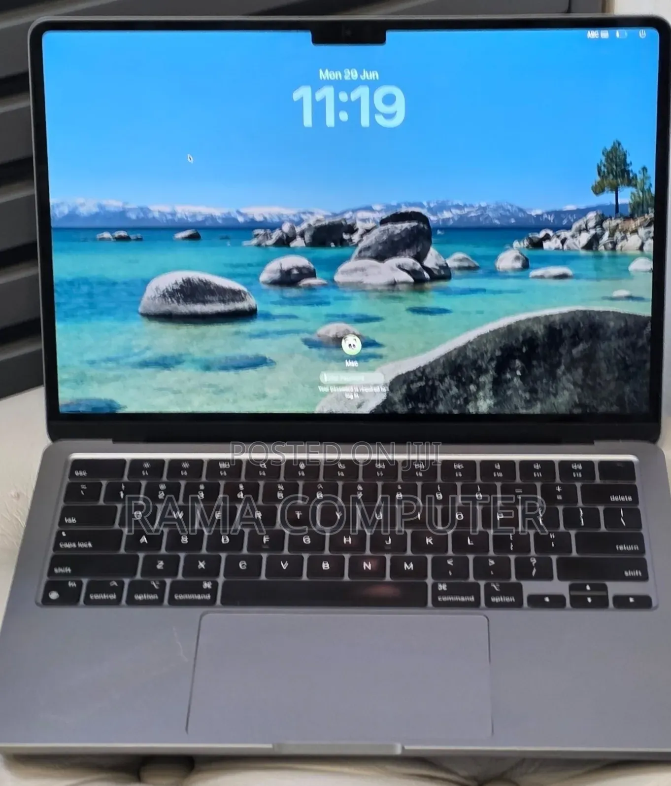 New Laptop Apple MacBook Air 2022 M2 8GB Apple M2 SSD 512GB