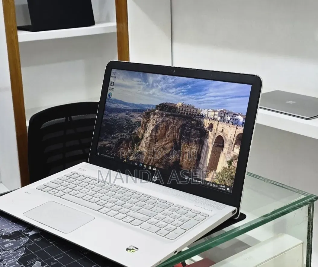 New Laptop HP Envy 15 12GB Intel Core i5 HDD+SSD 1T