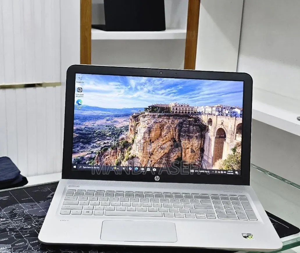 New Laptop HP Envy 15 12GB Intel Core i5 HDD+SSD 1T