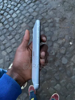 Apple iPhone 11 128 GB White