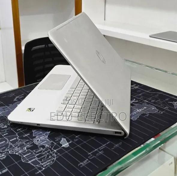New Laptop HP Envy 6 12GB Intel Core i5 HDD 128GB