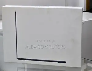 New Laptop Apple MacBook 16GB Apple M5 SSD 512GB