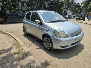 Toyota Vitz 2002 Blue