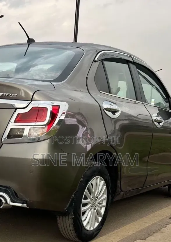Suzuki Dzire 2021 Silver