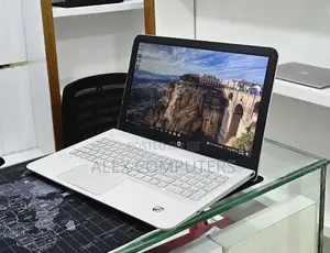 New Laptop HP Envy 15 8GB Intel Core i5 HDD+SSD 1T