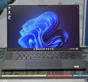 New Laptop Dell XPS 15 16GB Intel Core i7 SSD 512GB