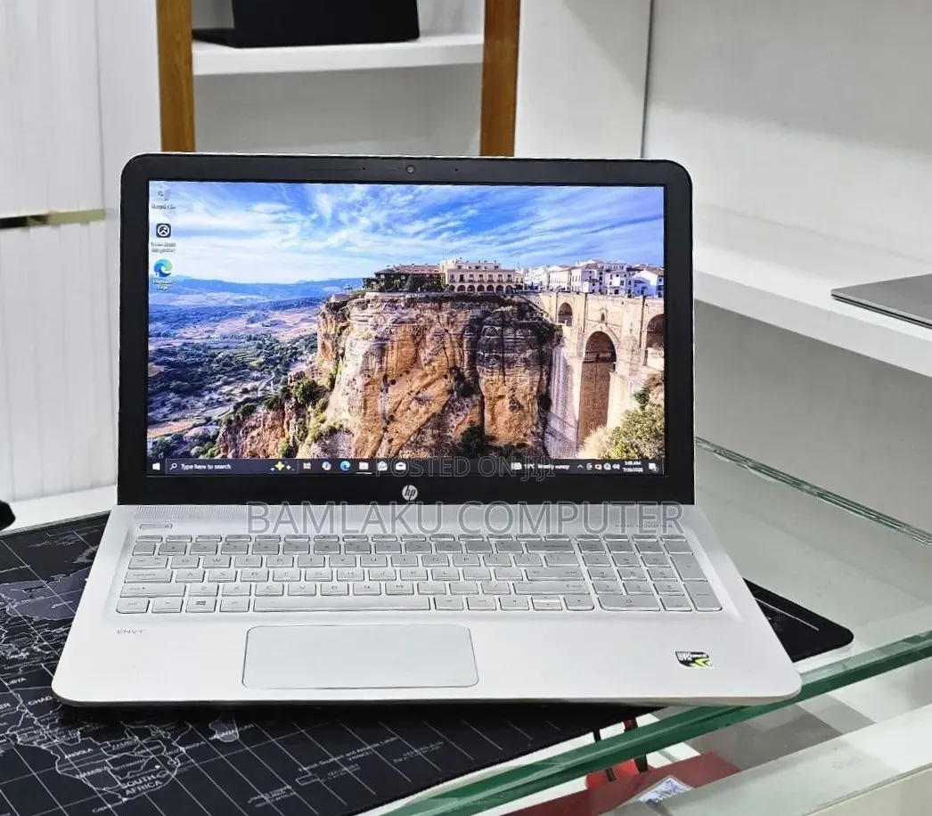 New Laptop HP Envy 15 12GB Intel Core i5 HDD+SSD 1.5T