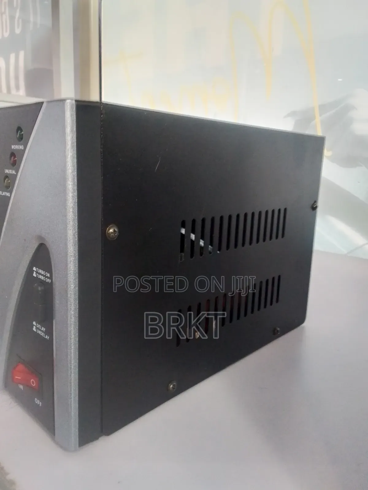 ኦሪጅናል ኤዲሰን የቮልቴጅ ማስተካከያ (EDISON Digital Voltage Stabilizer)