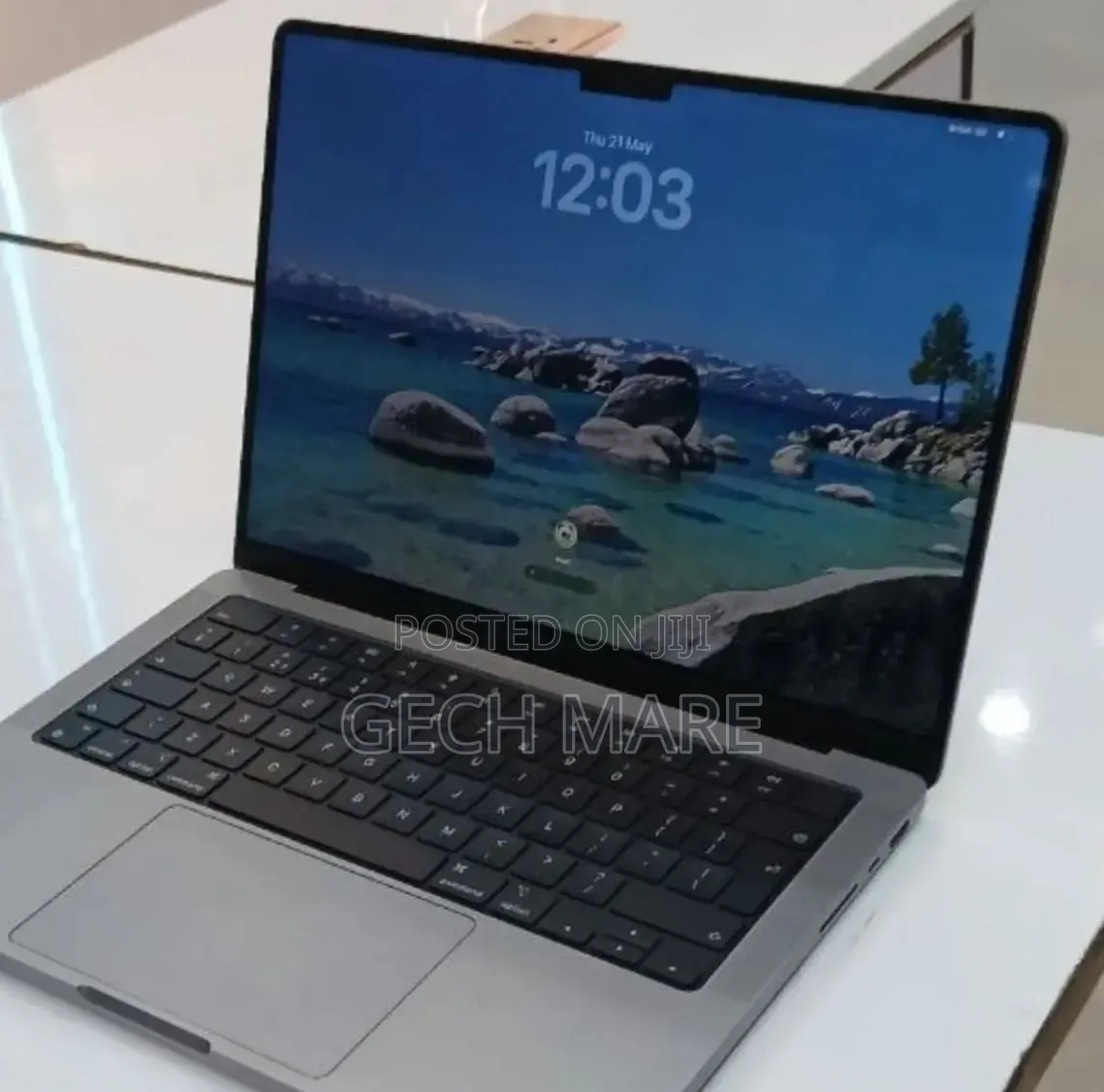 New Laptop Apple MacBook Pro 2021 M1 16GB Apple M1 Pro SSD 512GB