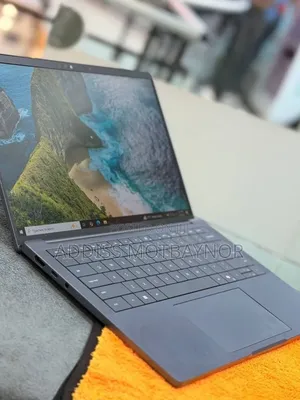 New Laptop Dell Pro 14 8GB Intel Core Ultra 5 SSD 256GB