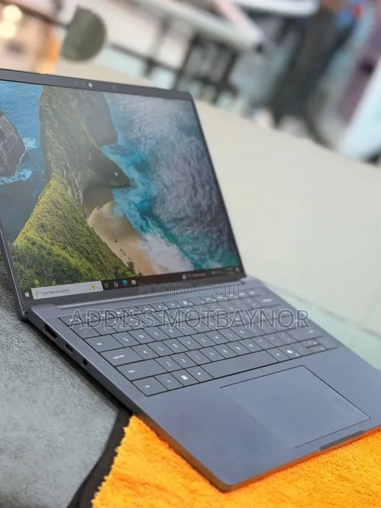 New Laptop Dell Pro 14 8GB Intel Core Ultra 5 SSD 256GB