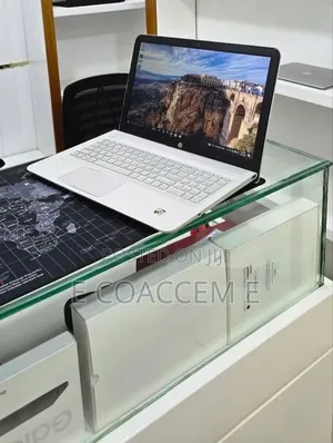 Laptop HP 15 12GB Intel Core i5 HDD+SSD 1T