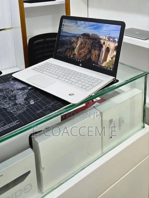Laptop HP 15 12GB Intel Core i5 HDD+SSD 1T