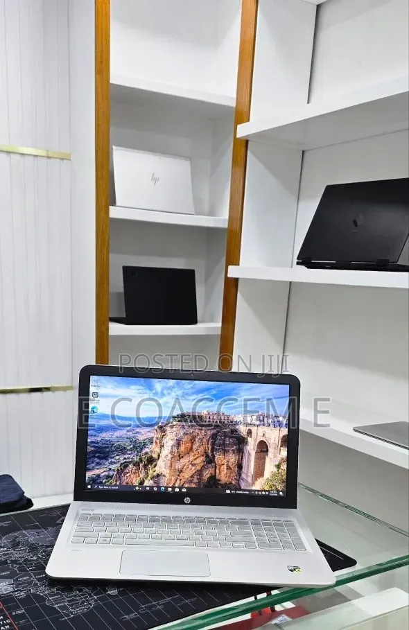 Laptop HP 15 12GB Intel Core i5 HDD+SSD 1T