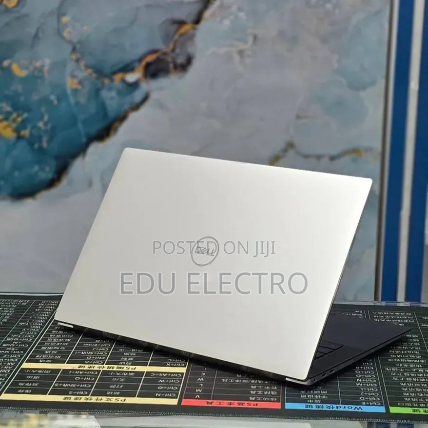 New Laptop Dell XPS 15 16GB Intel Core i7 SSD 512GB
