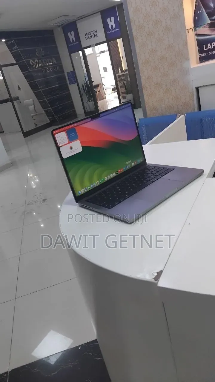 New Laptop Apple MacBook Pro 2021 M1 Max 32GB Apple M1 SSD 512GB