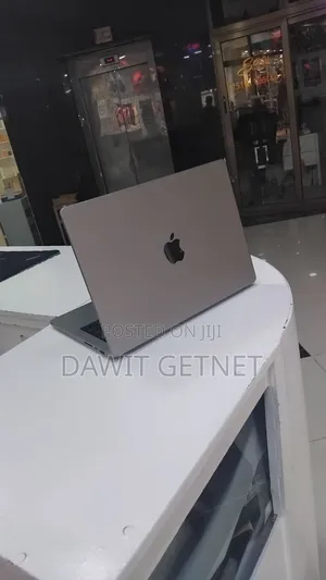 New Laptop Apple MacBook Pro 2021 M1 Max 32GB Apple M1 SSD 512GB