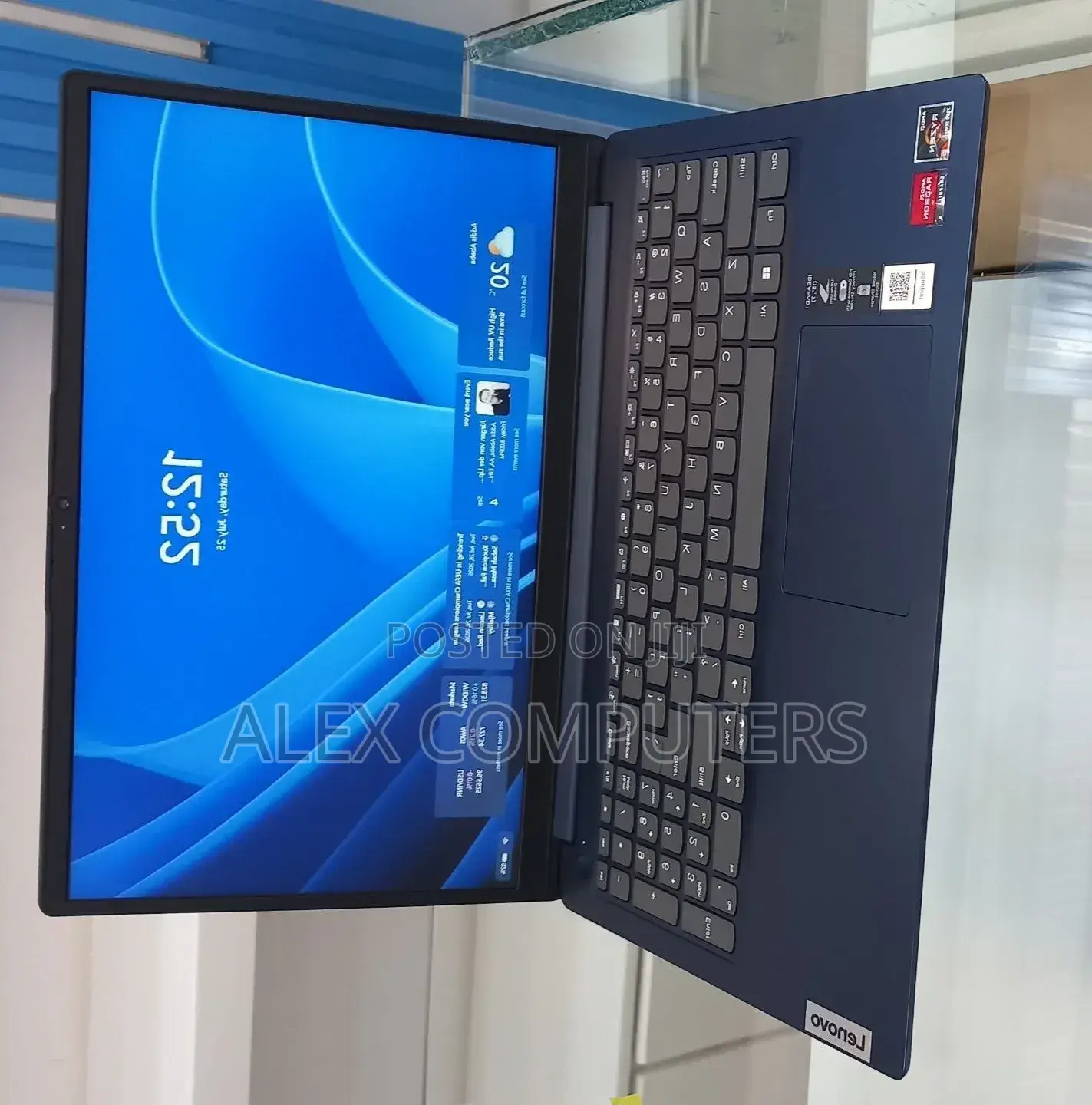 New Laptop Lenovo IdeaPad 1 8GB AMD Ryzen 5 SSD 256GB