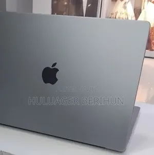 New Laptop Apple MacBook Pro 2021 M1 32GB Apple M1 Pro SSD 1T