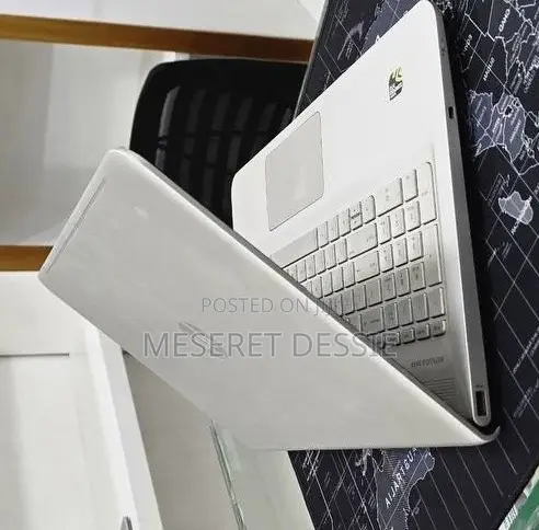 New Laptop HP Envy x360 12GB Intel Core i5 SSD 128GB