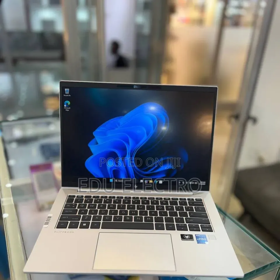 New Laptop HP EliteBook 840 G9 16GB Intel Core i5 SSD 512GB
