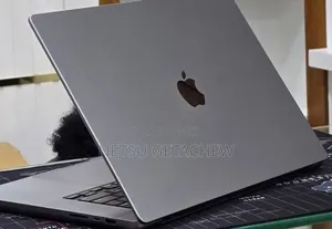 New Laptop Apple MacBook Pro 2021 M1 32GB Apple M1 Pro SSD 512GB