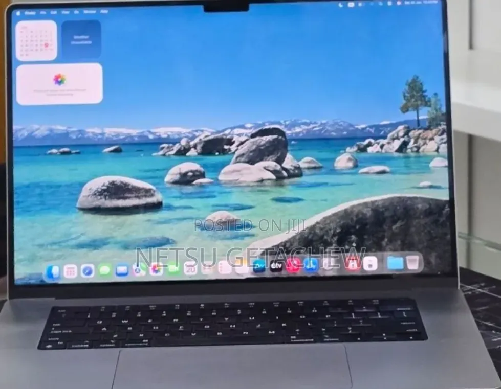 New Laptop Apple MacBook Pro 2021 M1 32GB Apple M1 Pro SSD 512GB