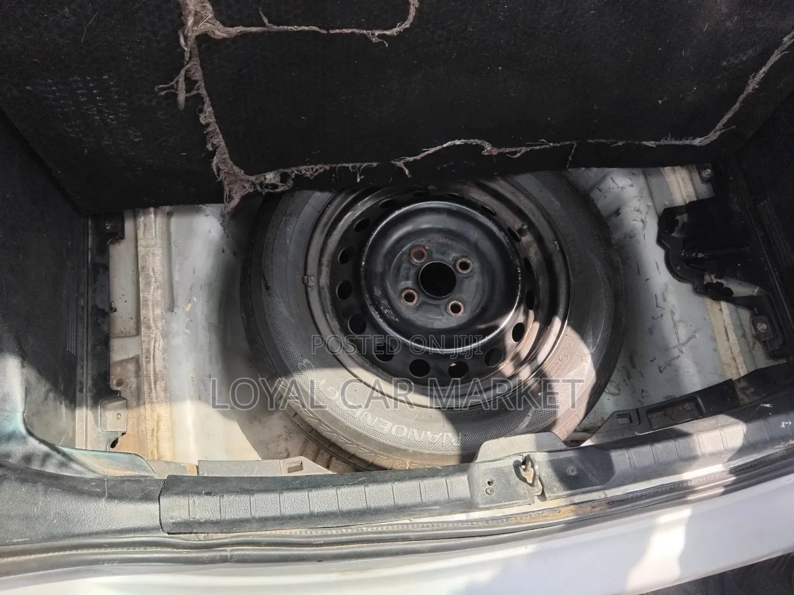 Toyota Yaris 2012 Silver