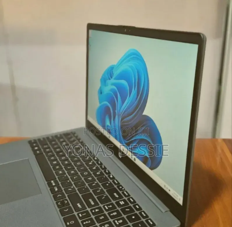 New Laptop HP Stream Notebook 16GB Intel Core i5 SSD 512GB