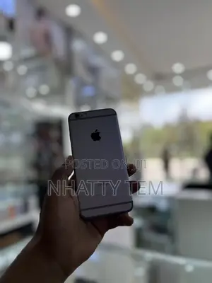 Apple iPhone 6s 32 GB Silver