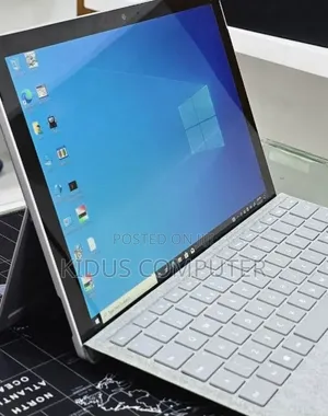 New Laptop Microsoft Surface 16GB Intel Core i5 SSD 256GB