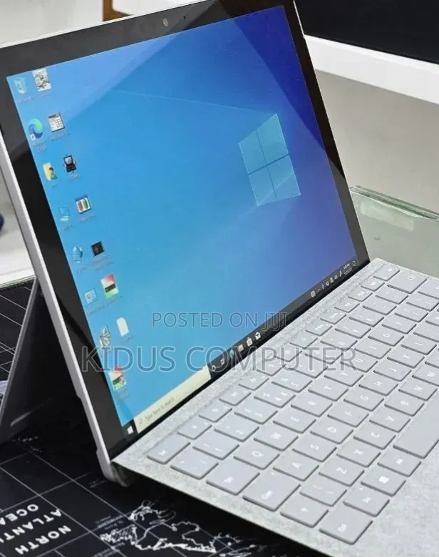 New Laptop Microsoft Surface 16GB Intel Core i5 SSD 256GB