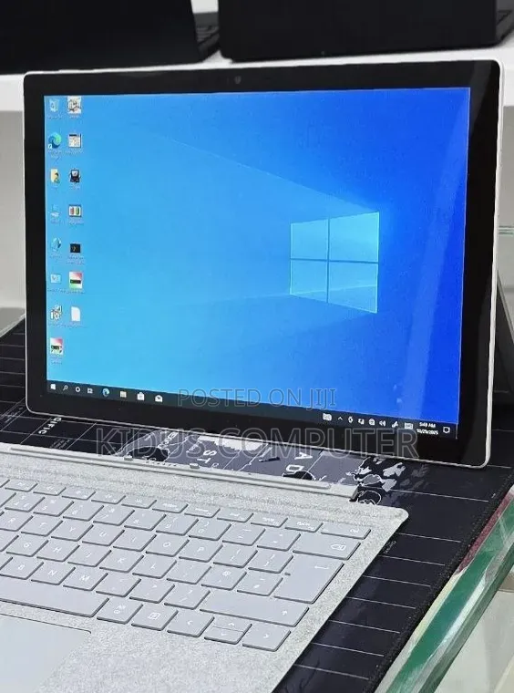 New Laptop Microsoft Surface 16GB Intel Core i5 SSD 256GB