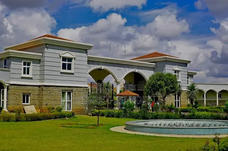 6bdrm House in Kibert Zewdie, Bole for sale