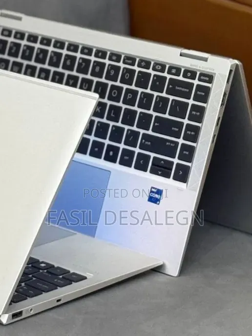 New Laptop HP EliteBook 1040 G8 16GB Intel Core i7 SSD 512GB