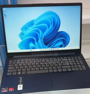 New Laptop Lenovo 8GB AMD Ryzen 5 SSD 256GB