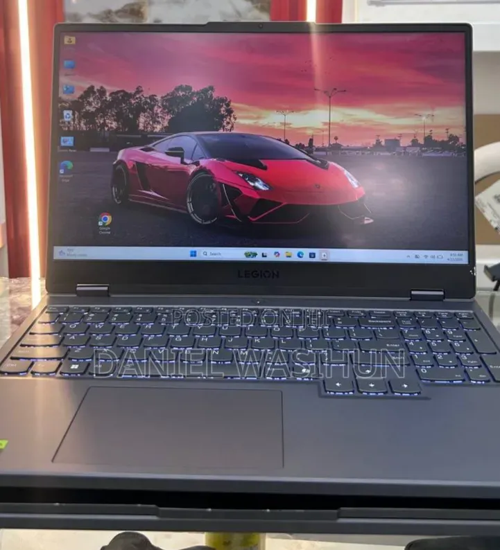 New Laptop Lenovo Legion 7 24GB Intel Core i7 SSD 1T