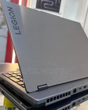 New Laptop Lenovo Legion 7 24GB Intel Core i7 SSD 1T