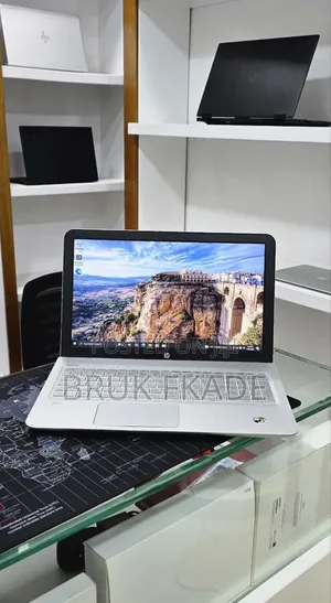 New Laptop HP Envy 15 12GB Intel Core i5 SSD 128GB