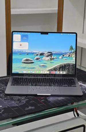 New Laptop Apple MacBook Air 2022 M2 16GB Apple M2 SSD 256GB