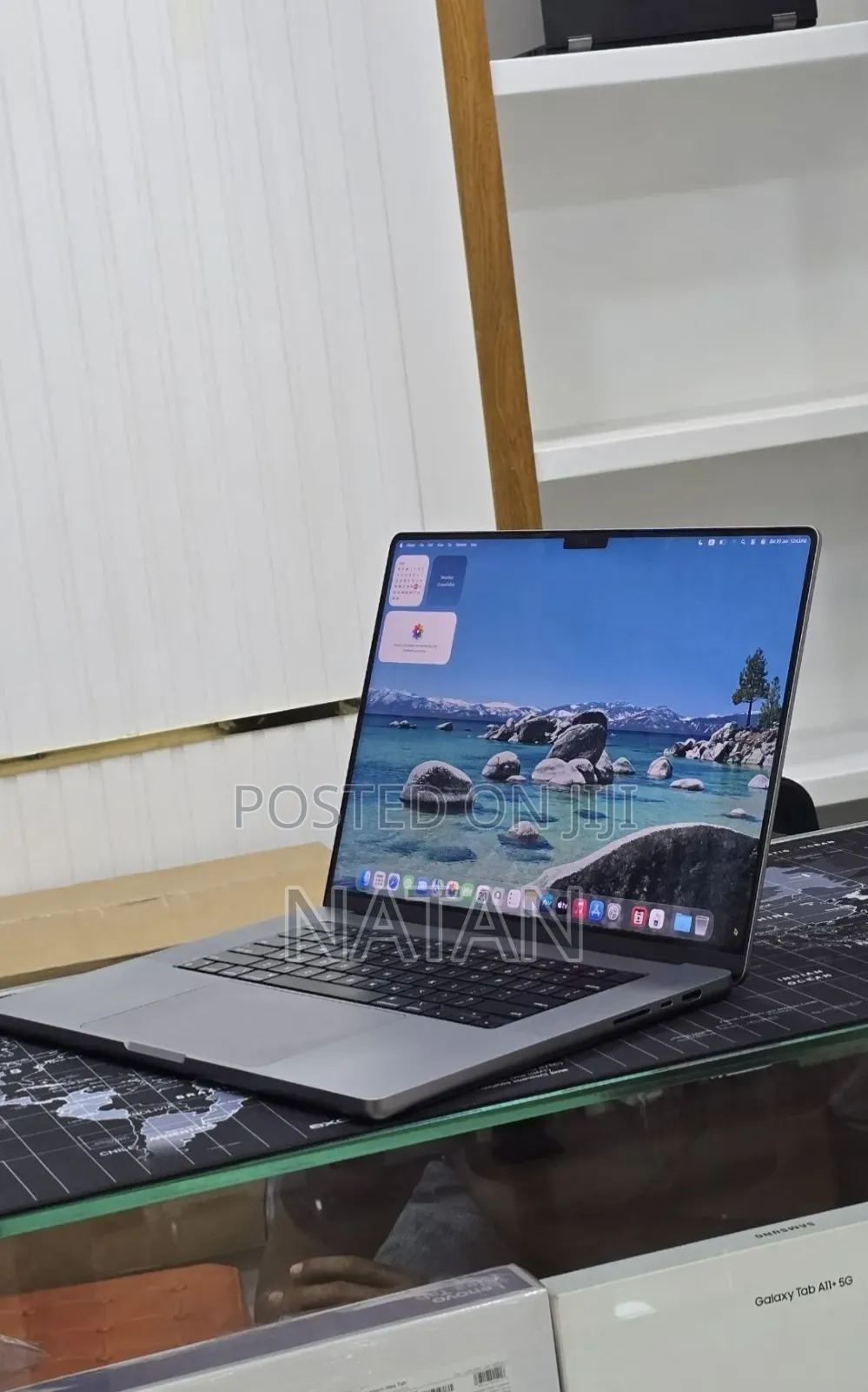 New Laptop Apple MacBook Air 2022 M2 16GB Apple M2 SSD 256GB
