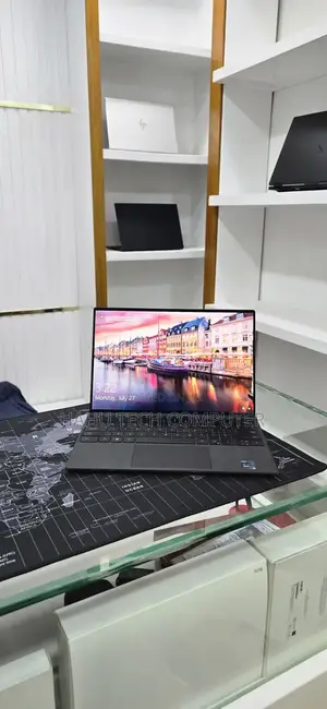 New Laptop Dell XPS 13 16GB Intel Core i7 SSD 512GB