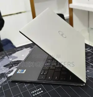 New Laptop Dell XPS 13 16GB Intel Core i7 SSD 512GB