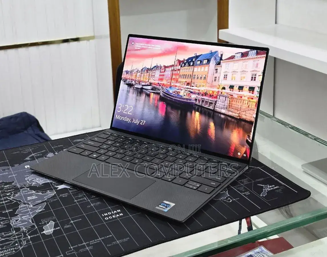 New Laptop Dell XPS 13 16GB Intel Core i7 SSD 512GB